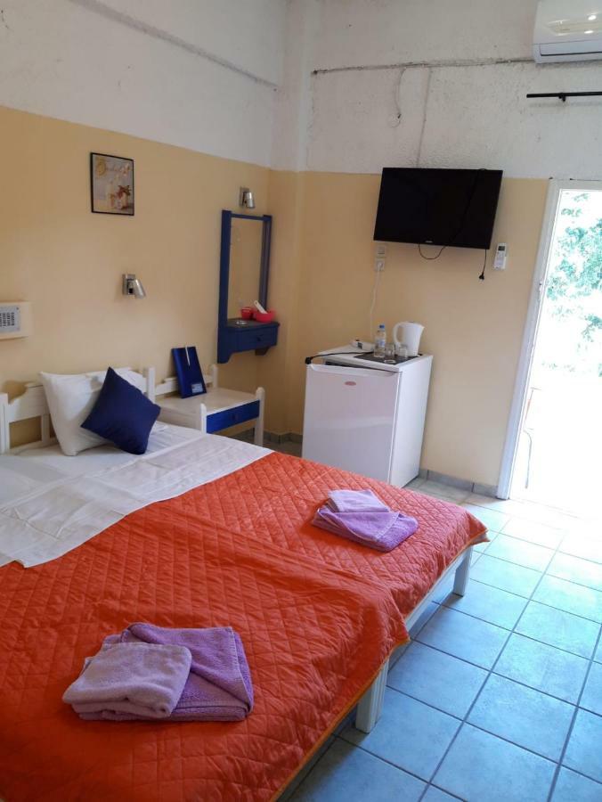 Hotel Neos Matala Buitenkant foto